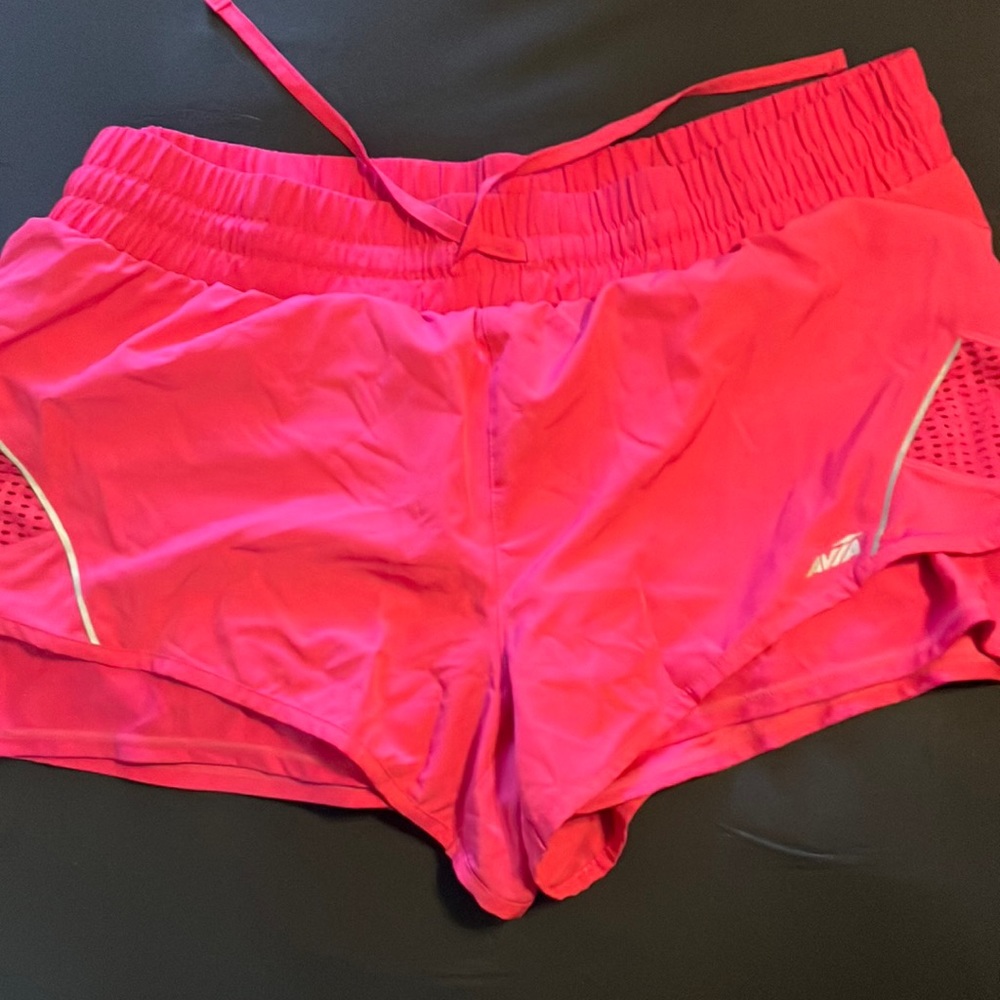 Size XXL pink shorts